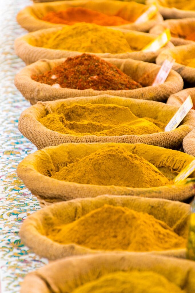 Cultural Riches of Tanzania’s Island Markets: A Traveler’s Guide 1 g8b4ed18edb59d9b708df0b76c2849644680d591d72c0334451fe7ce50e674d23d962dfd44caf9334b1aef0625422077e113fc034cd7eb8d52c776181eece886b_1280-2591559.jpg