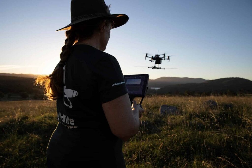 The Art of Animal Tracking: Learning to Read Nature’s Clues on Safari 3 Wildlife Drones Radio telemetry drones 1