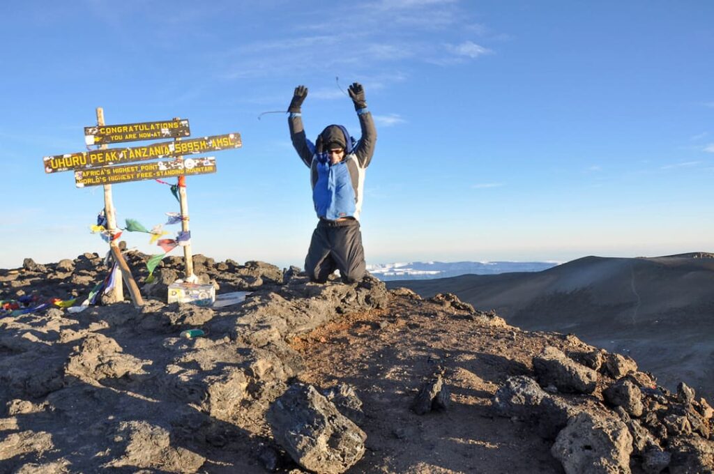 Essential Gear for Mountain Trekking in Tanzania: What to Pack for Your Adventure 3 kili3 min