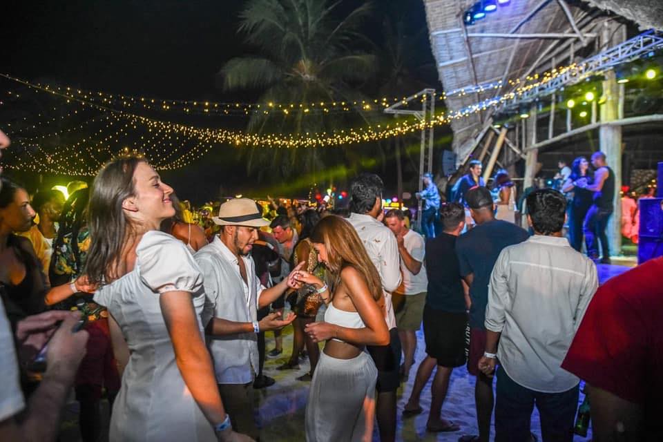 Zanzibar’s Nightlife: Best Bars, Restaurants, and Beach Parties 2 Zanzibar nightlife