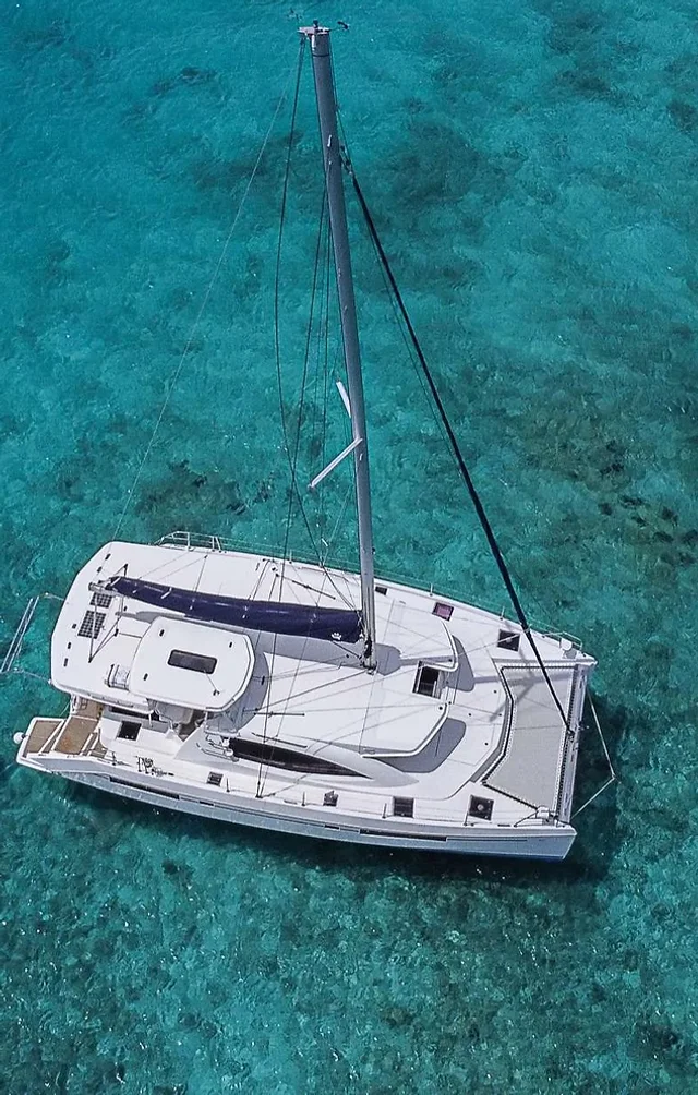 Sailing the Zanzibar Archipelago: The Ultimate Yacht Charter Experience 1 f9d486 5a7635b0c9a74d4c8dad0c72d9b9c518mv2