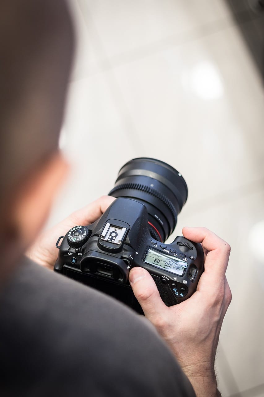Photography Safari Tips and Guides: Capture the Magic of Africa 2 photographer, camera, photography