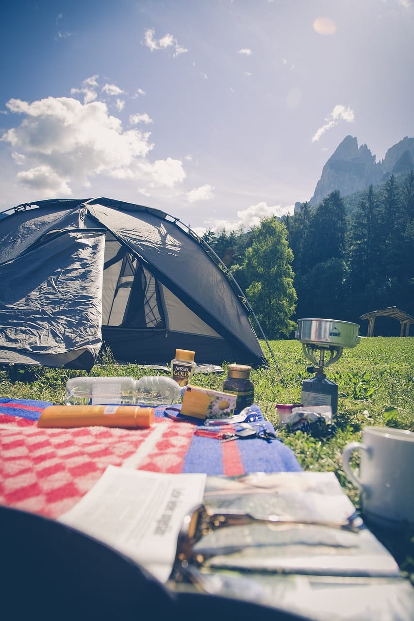 Bush camping vs. lodge safari experiences 1 camping, camp, nature