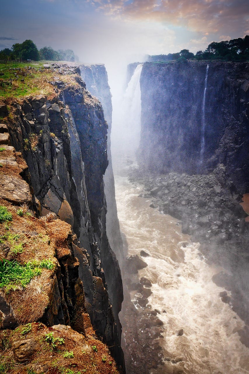 Visiting Lake Victoria Near Tanzania’s Parks: A Hidden Gem for Safari Enthusiasts 1 victoria falls, africa, waterfalls